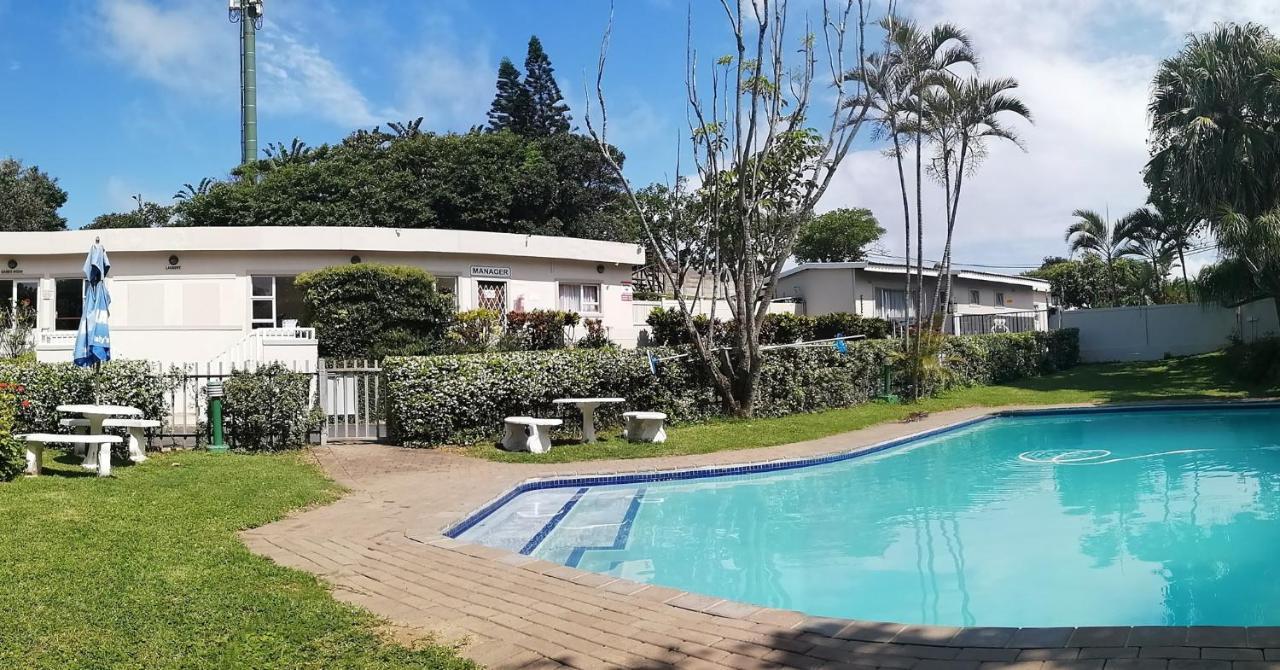 At 4 Umzumbe Beach Apartment, Mangrove Beach Estate Melville  Eksteriør bilde