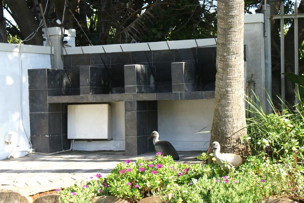 At 4 Umzumbe Beach Apartment, Mangrove Beach Estate Melville  Eksteriør bilde