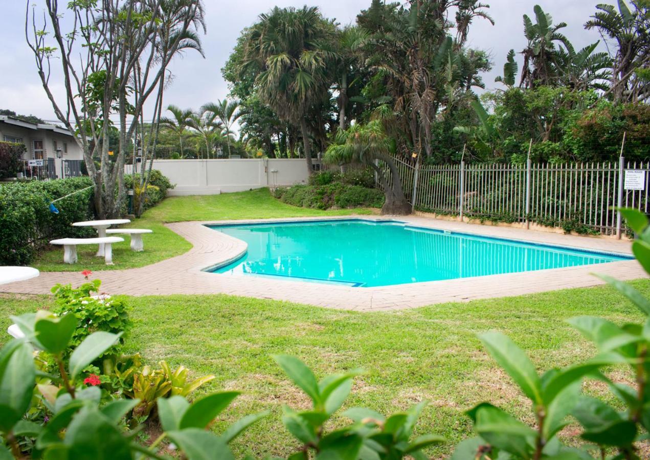 At 4 Umzumbe Beach Apartment, Mangrove Beach Estate Melville  Eksteriør bilde